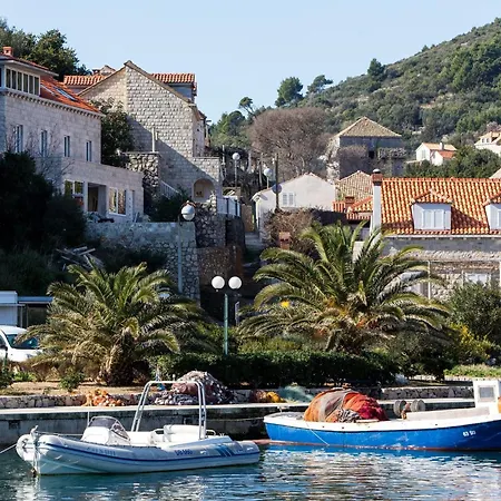 Apartment Mali Skoj - Two-bedroom With Sea View Sudurad