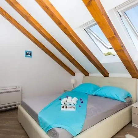 Mali Skoj - Two-bedroom With Sea View * 수두라드