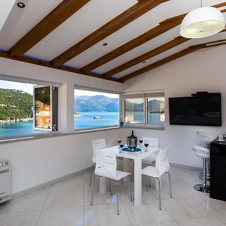 Mali Skoj - Two-bedroom With Sea View * Sudurad