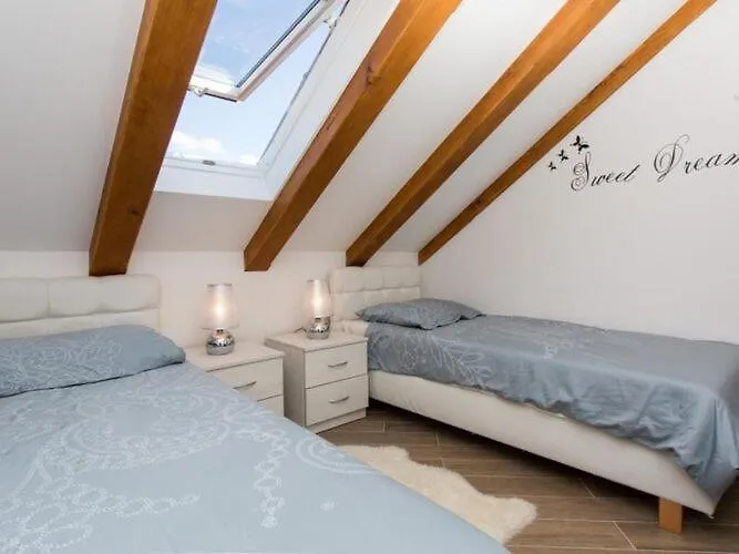 公寓 Mali Skoj - Two-bedroom With Sea View 萨度拉德