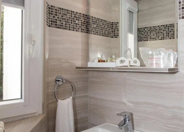 Mali Skoj - Two-bedroom With Sea View 萨度拉德