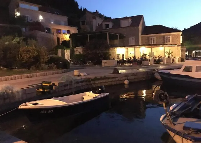 Mali Skoj - Two-bedroom With Sea View 公寓 萨度拉德